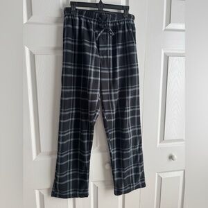 Hanes Men's Black and Gray Plaid Flannel Lounge Pants.